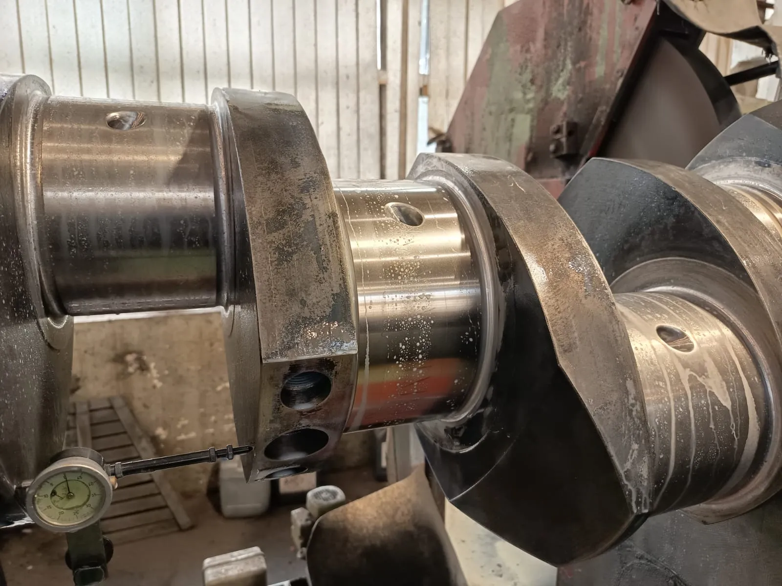 Szlifowanie wałów korbowych 9
